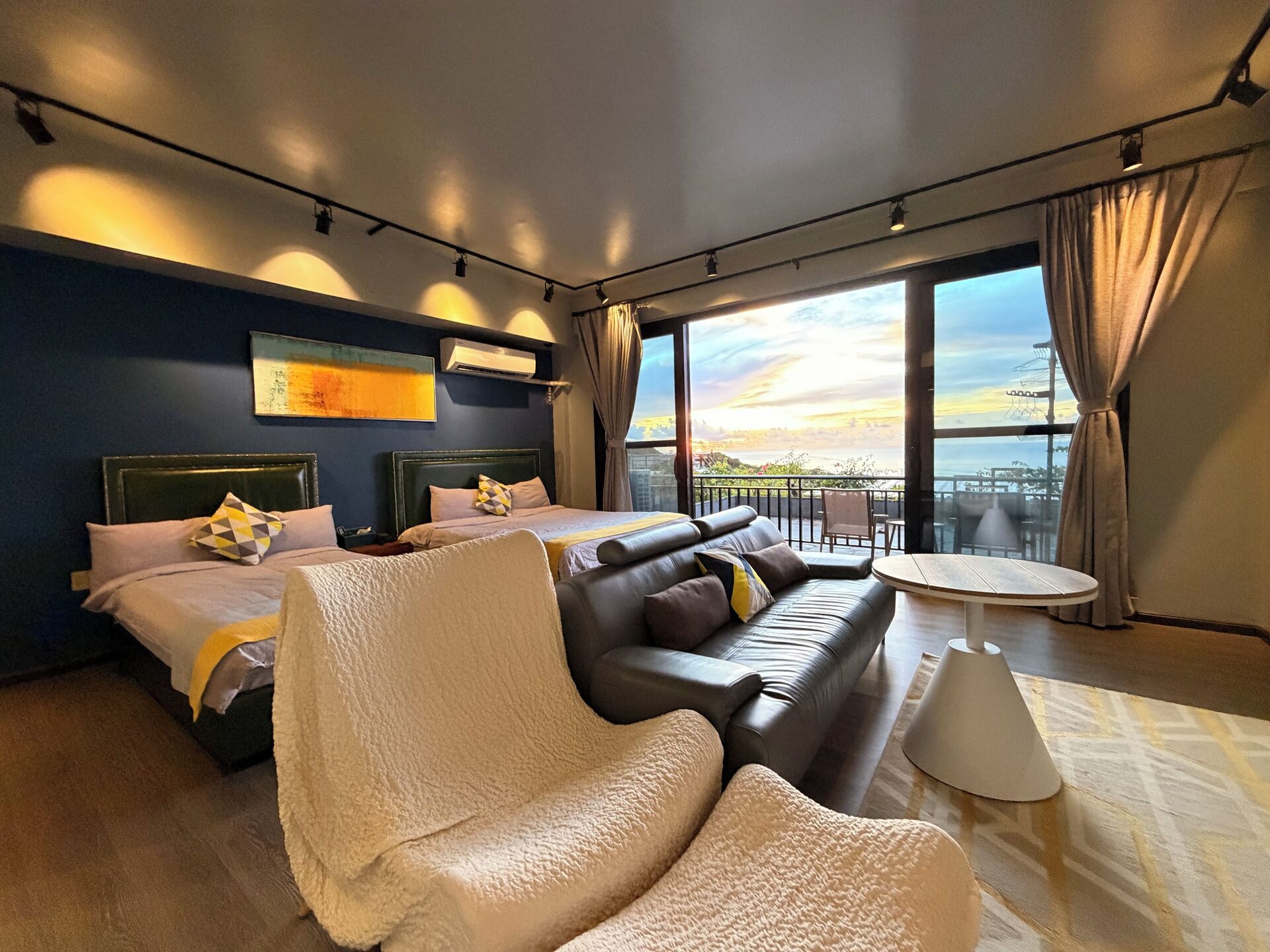 Skyline Designers Hotel